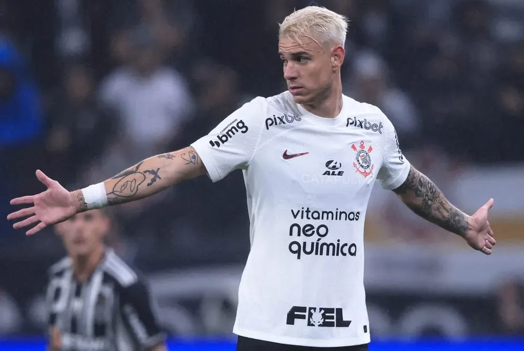 Foto: Ettore Chiereguini/AGIF – Roger Guedes, jogador do Corinthians, durante partida contra o Atletico-MG no estadio Arena Corinthians pelo campeonato Copa do Brasil 2023.