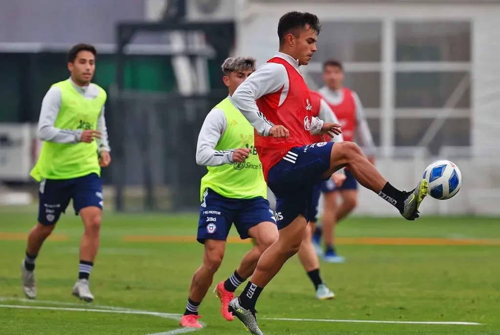 Vicente Pizarro asoma como alternativa en la Roja en Santiago 2023. | Imagen: Comunicaciones FFCh