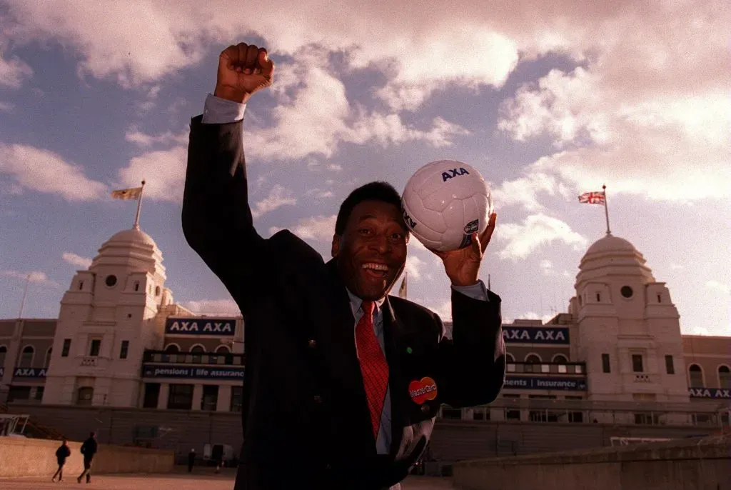 Santos de Pelé foi lembrado. Mandatory Credit: Clive Mason/ALLSPORT