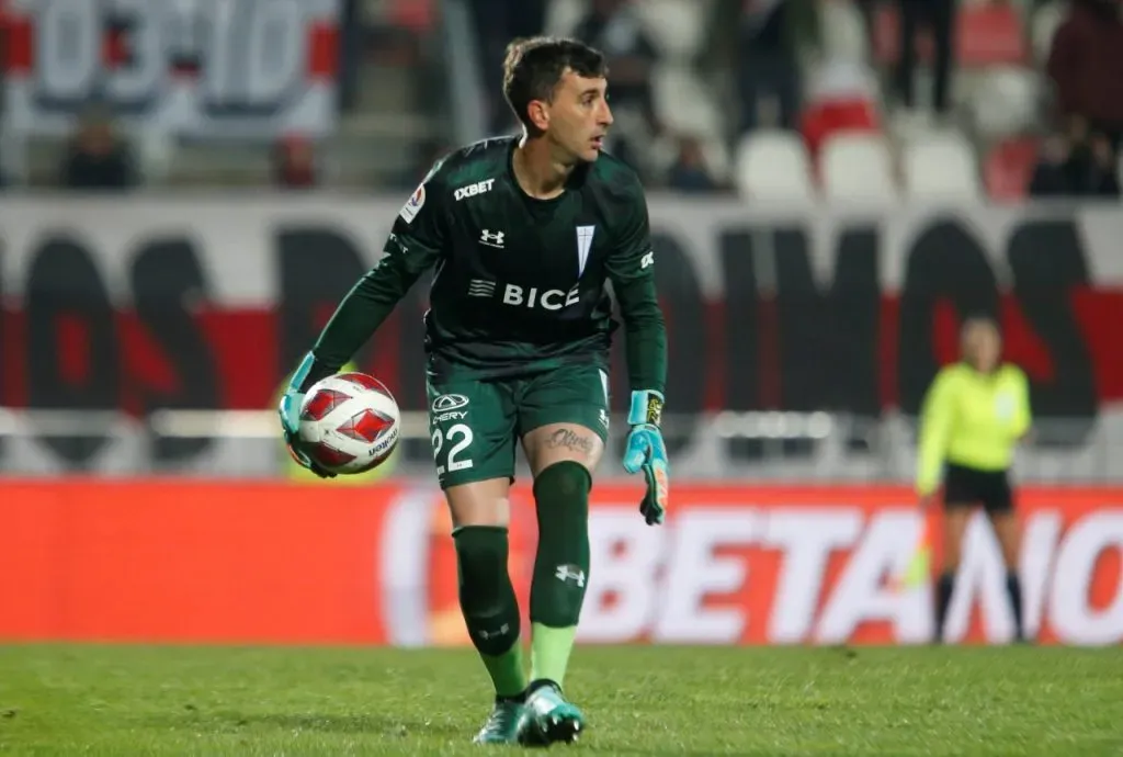 Nicolás Peranic jugó su quinto partido como titular en la UC (Photosport)