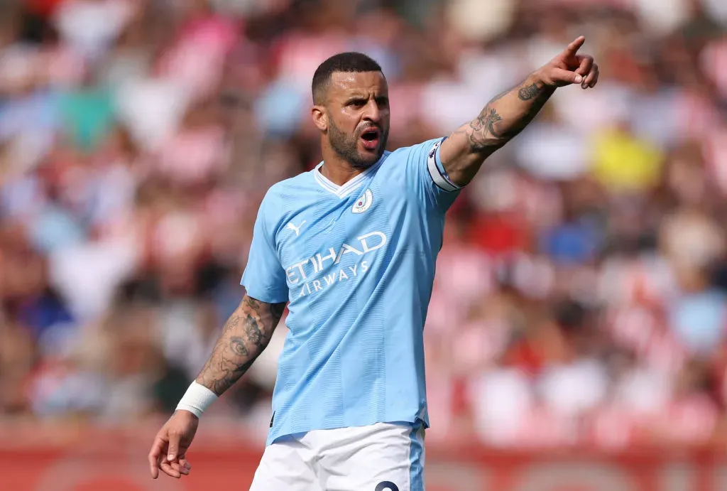 Kyle Walker renovaría con el Manchester City (Photo by Alex Pantling/Getty Images)