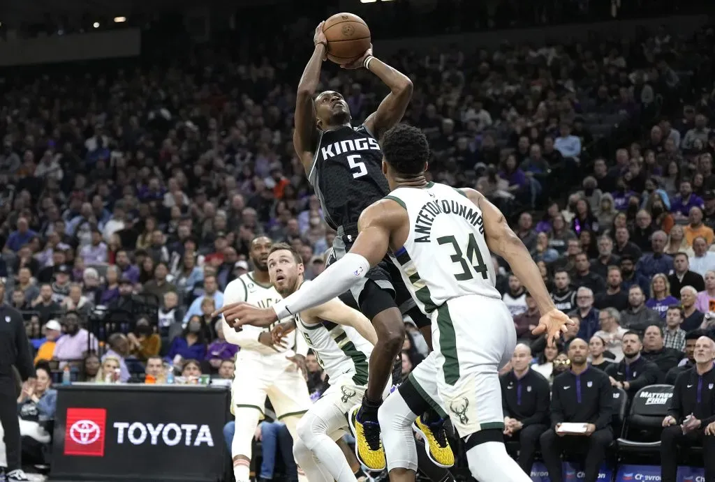 Los Bucks enfrentan a los Kings en esta jornada de NBA. Imagen: Getty.