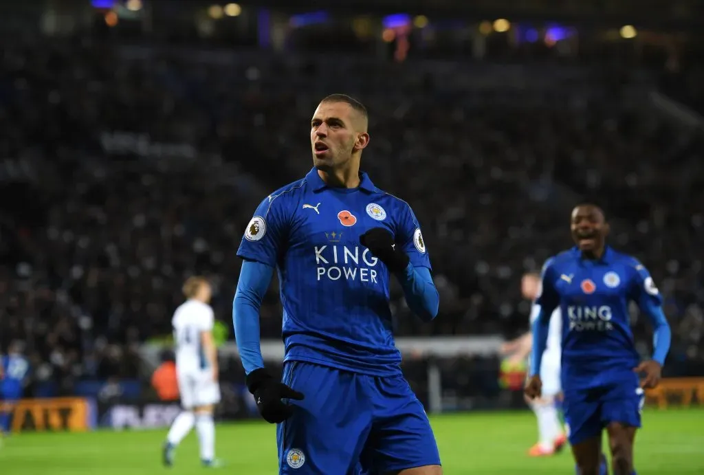 Islam Slimani em ação pelo Leicester (Photo by Michael Regan/Getty Images)