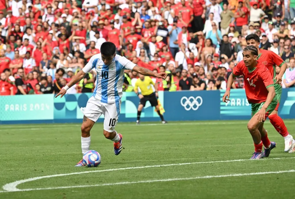 Thiago Almada sufrió un robo previo al debut de la Selección Argentina en los Juegos Olímpicos.
