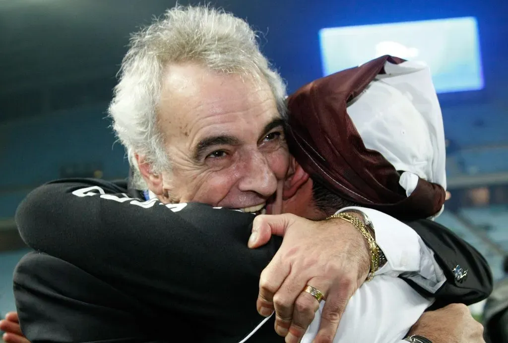 Jorge Fossati cuando dirigía en Al-Sadd de Qatar. (Foto: Getty).