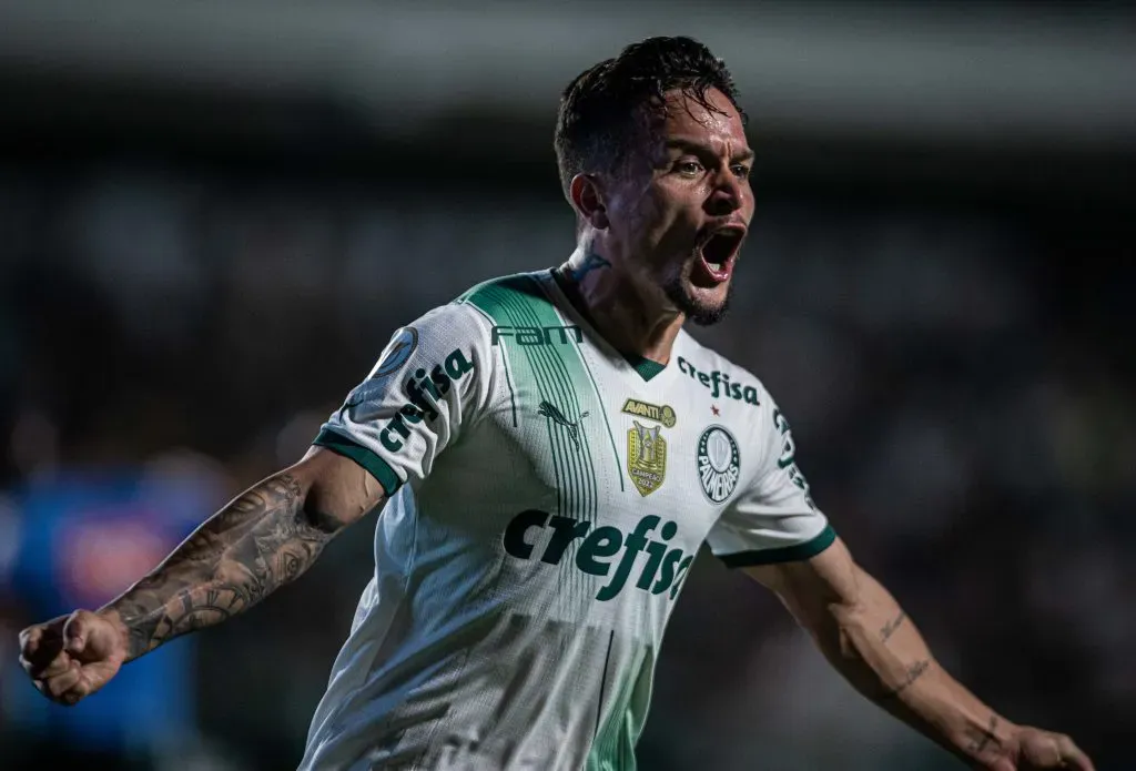 Artur atuando com a camisa do Alviverde, em 2023. Foto: Isabela Azine/AGIF
