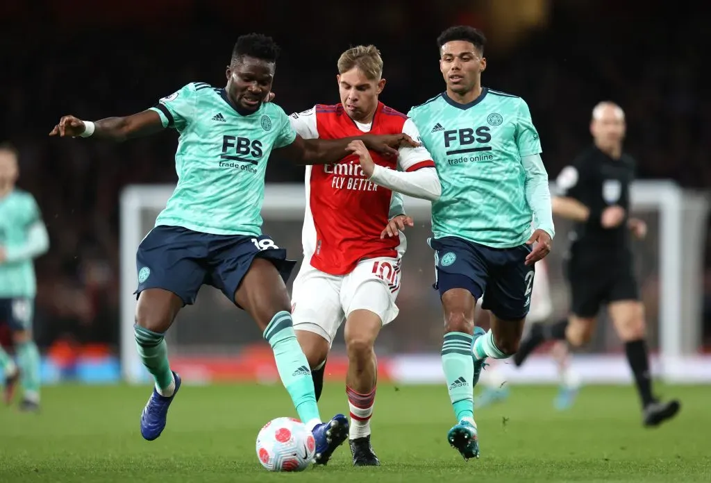 Smith Rowe recebeu ofertas para deixar o Arsenal (Foto: Alex Pantling/Getty Images)