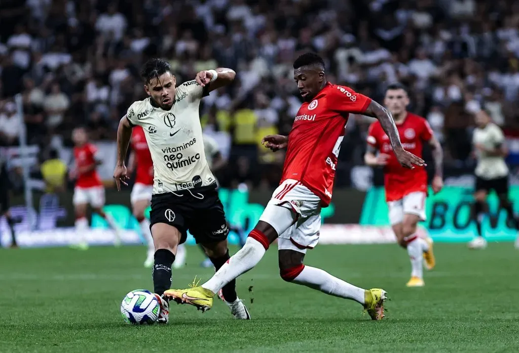 Angel Romero jogador do Corinthians durante partida contra o Internacional no estadio Arena Corinthians pelo campeonato Brasileiro A 2023. Foto: Fabio Giannelli/AGIF