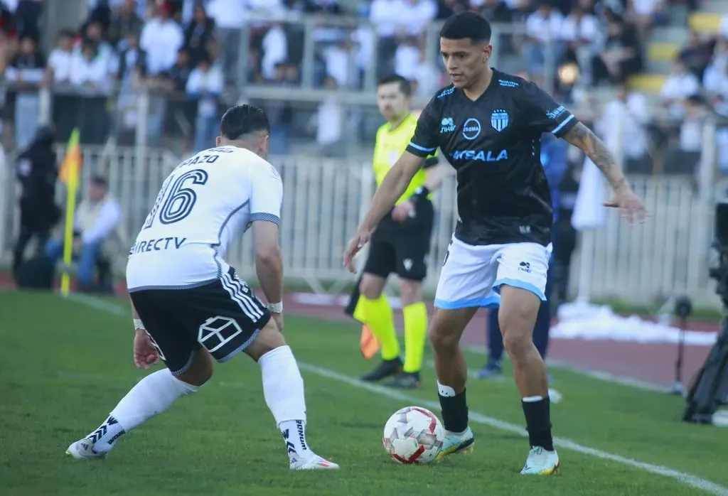 Óscar Opazo fue el capitán de Colo Colo ante Magallanes. Foto: Jose Robles/Photosport