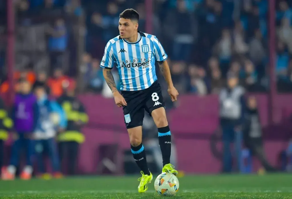 Quintero vem jogando no Racing desde 2023 e interessa ao Peixão – Foto: Marcelo Endelli/Getty Images