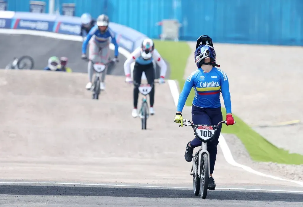 Mariana Pajón en competencia en los Juegos Panamericanos 2023.  (Photo by Al Bello/Getty Images)