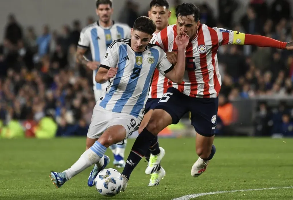 Julián Álvarez volvió a jugar un partidazo con la camiseta de la Selección (Foto: Getty)