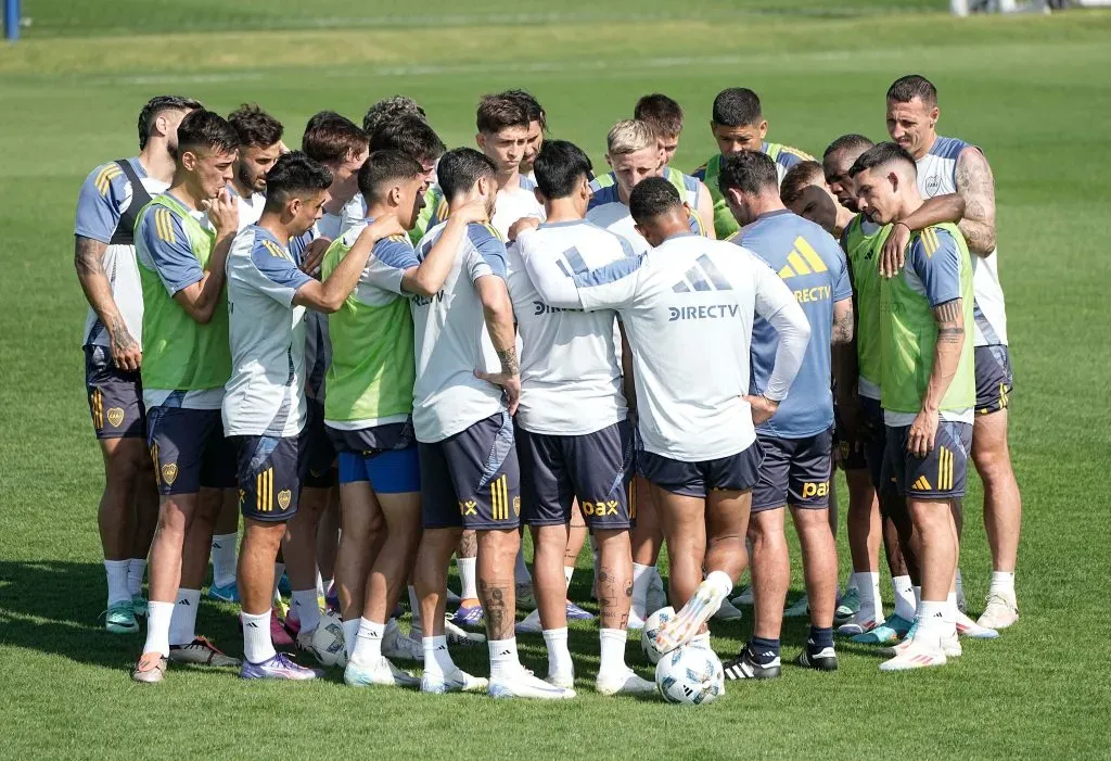 El entrenamiento de cara a Gimnasia. (@BocaJrsOficial)