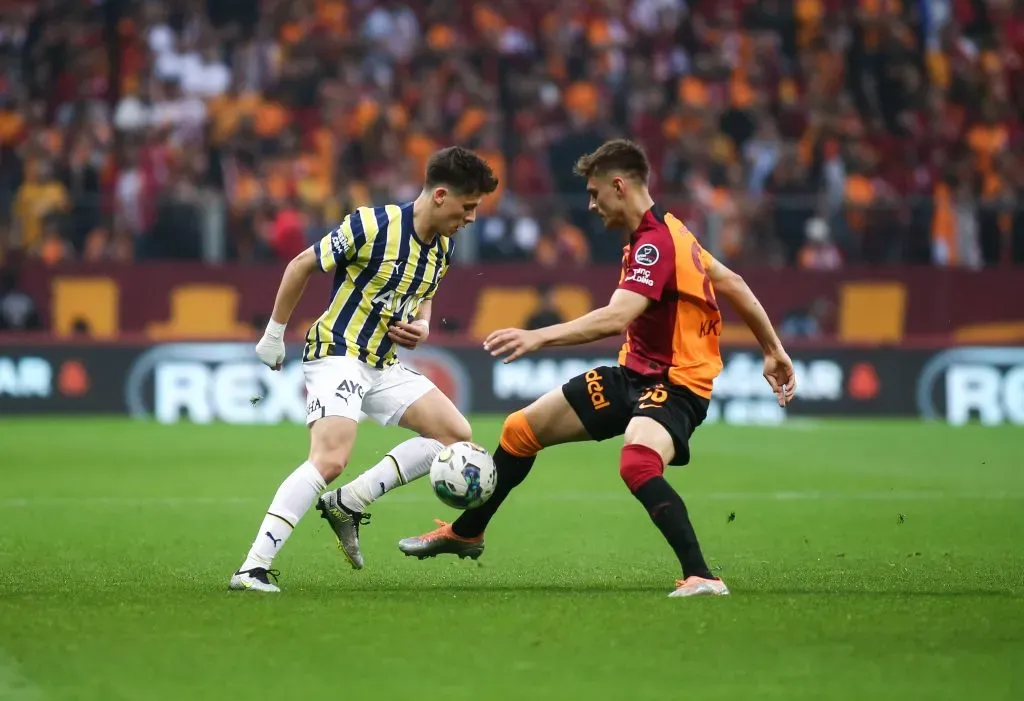 Arda busca seu espaço. (Photo by Ahmad Mora/Getty Images)