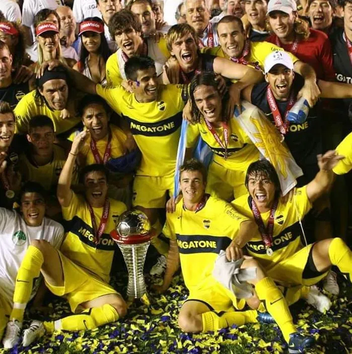 Boca campeón de la Recopa Sudamericana 2008. Noir fue parte del plantel
