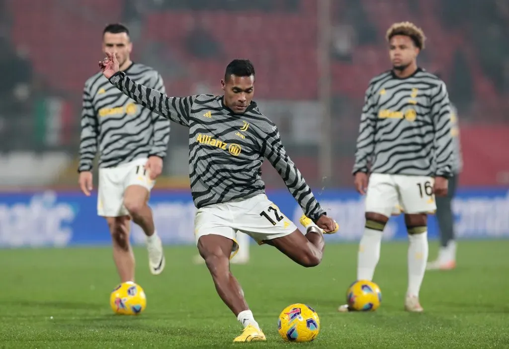 Alex Sandro também é alvo do Fla. (Photo by Emilio Andreoli/Getty Images)