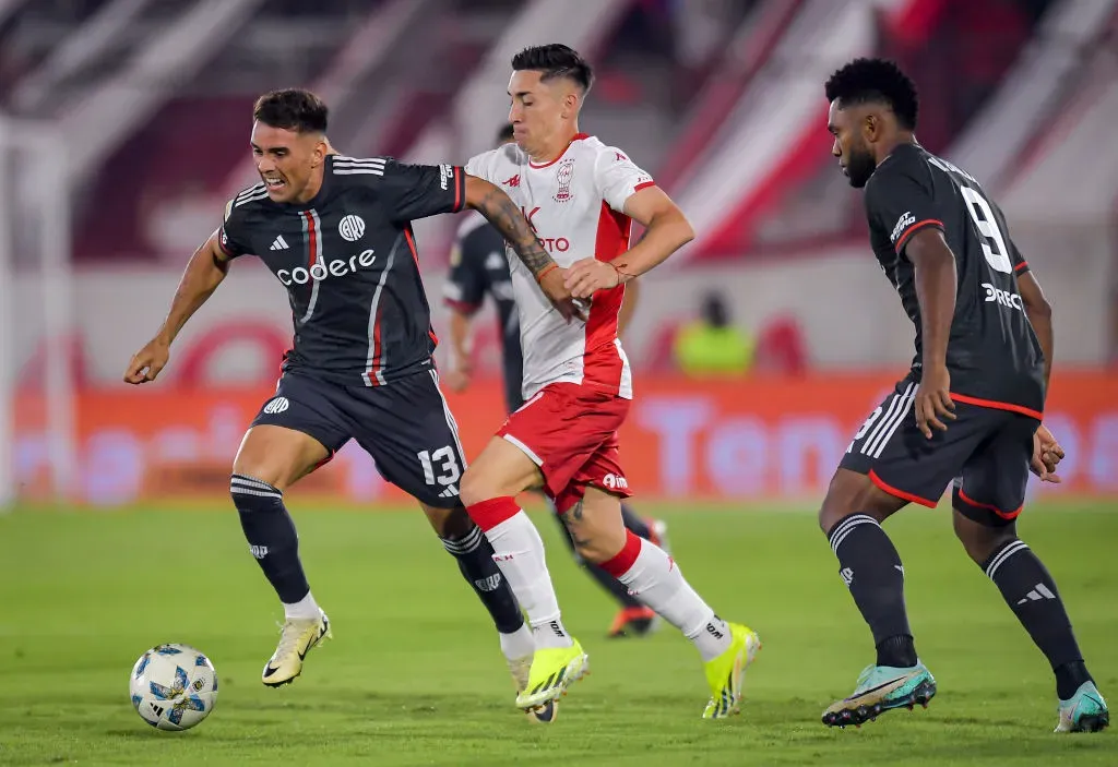 River cayó ante Huracán la última vez que lo enfrentó en Parque Patricios con Demichelis. (Foto: Getty).