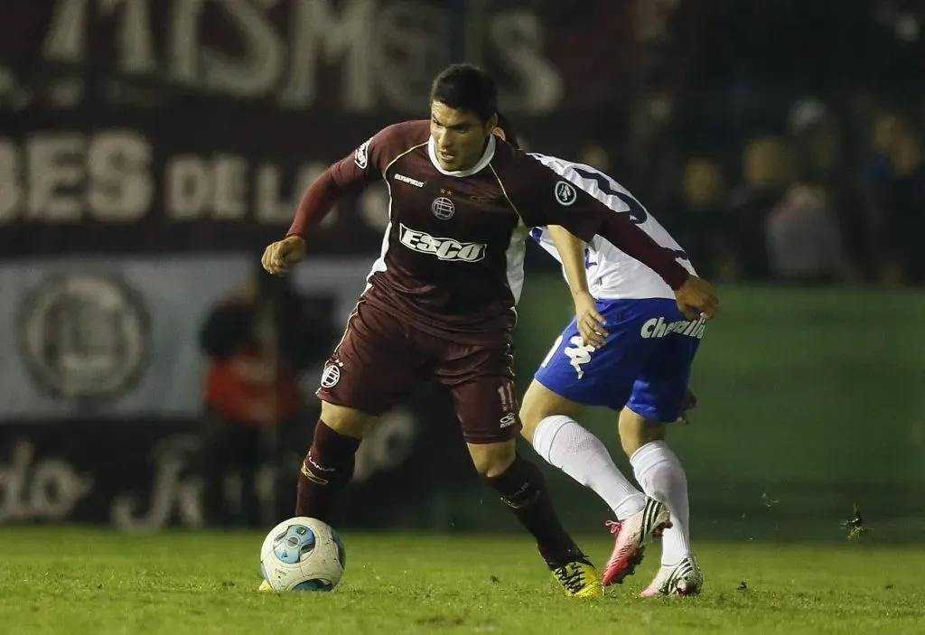 Cristian Chavez de Lanus.  – Tigre Victoria CA  vs Lanus CA  –  2013 – Fecha 14. 20 de mayo de 2013.  Foto: JavierxGarciaxMartino / Photogamma.