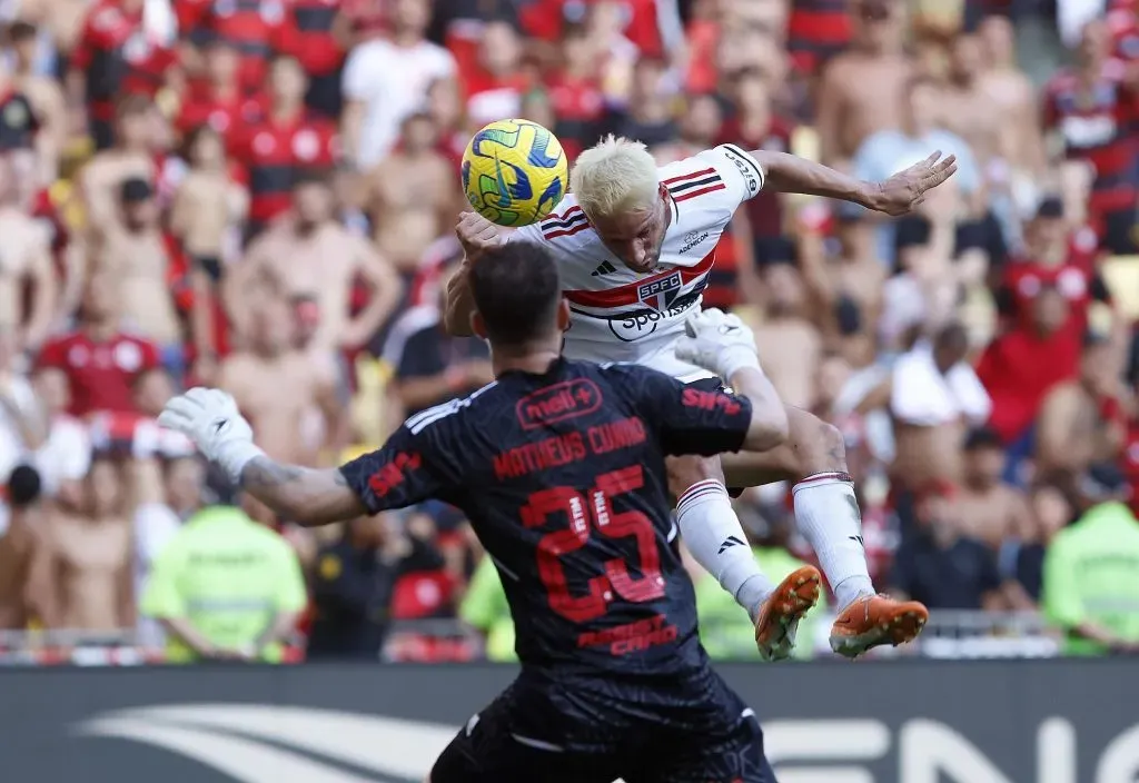 Gol de cabeça, do Calleri, no 1° jogo da final da Copa do Brasil entre Flamengo x São Paulo, no Maracanã
