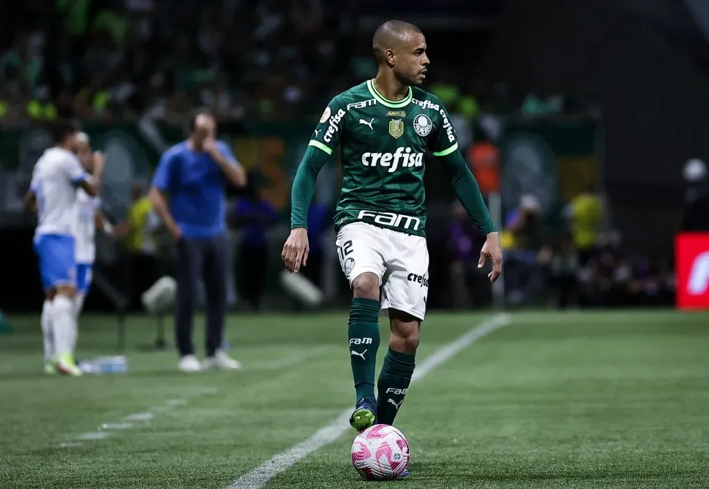 Mayke jogador do Palmeiras durante partida pelo campeonato Brasileiro A 2023. Foto: Fabio Giannelli/AGIF