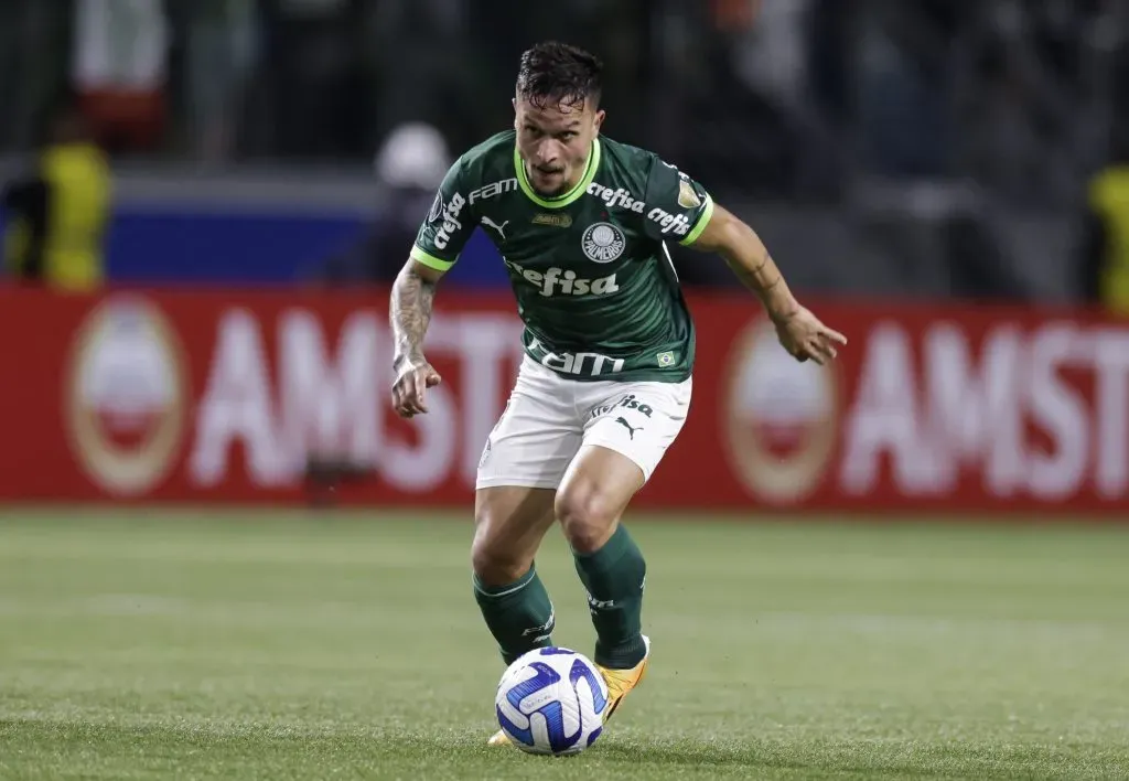 Artur em ação pelo Palmeiras. (Photo by Alexandre Schneider/Getty Images)