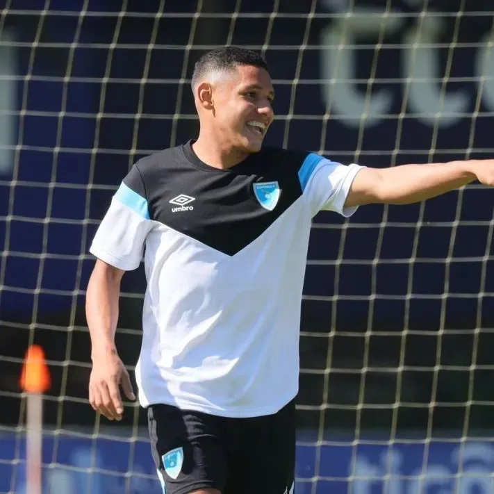 Erick Lemus con la camiseta de Guatemala.