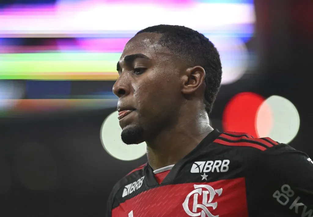 Lorran com a camisa do Flamengo. Foto: IMAGO / Andre Ricardo