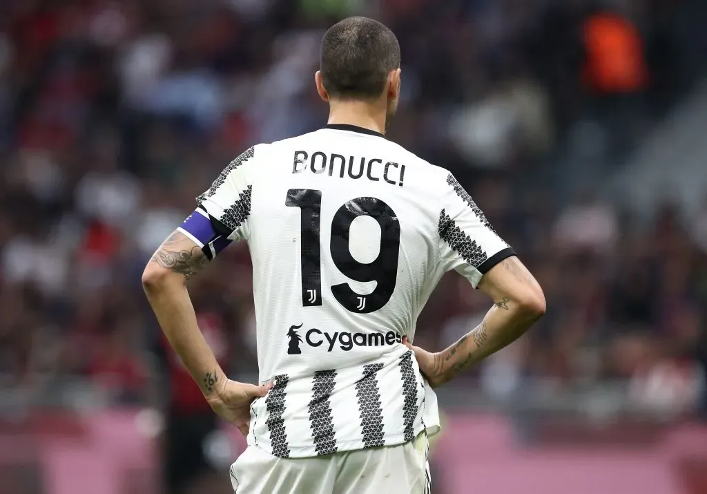 Leonardo Bonucci como capitão em sua última temporada com a camisa da Juventus. (Foto: Marco Luzzani/Getty Images)