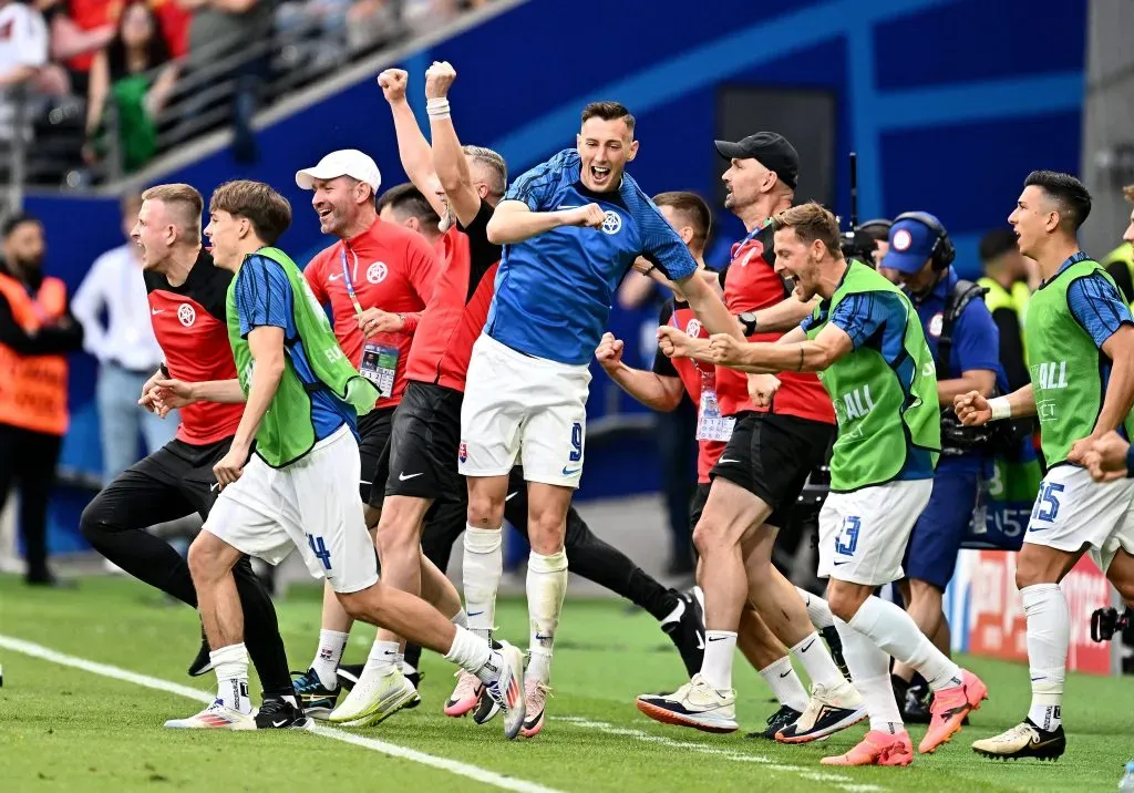 Eslovaquia celebra la clasificación a octavos de final de la Euro (IMAGO)
