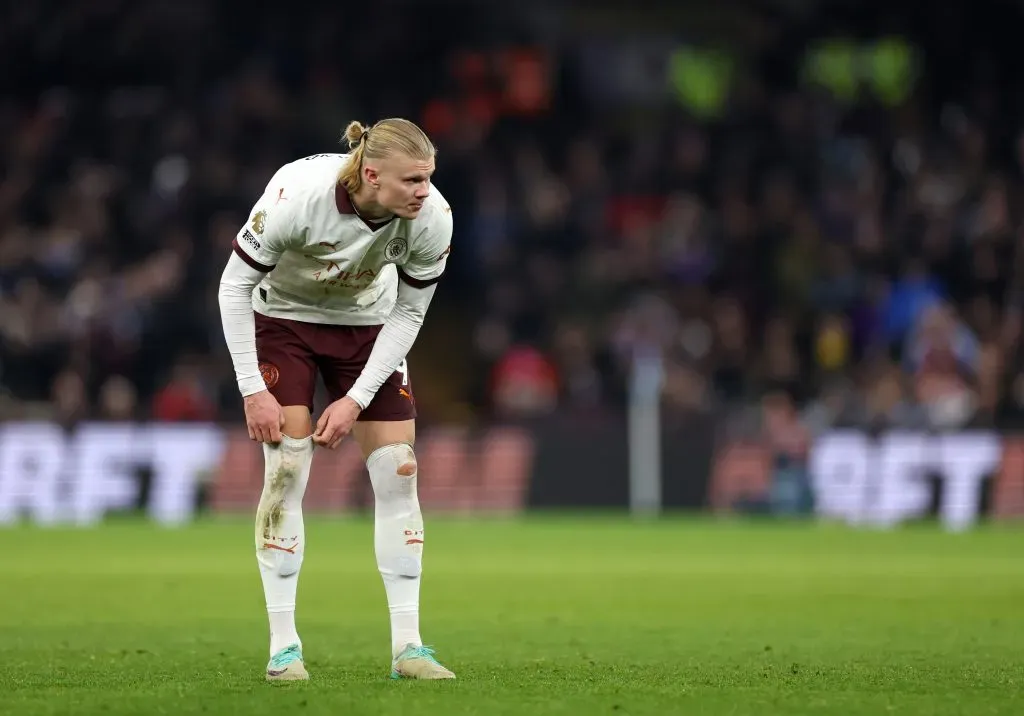 Haaland com a camisa do City. (Photo by Catherine Ivill/Getty Images)