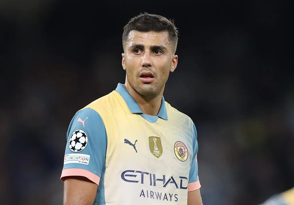 Rodri, em ação pelo Manchester City. Ele deve renovar seu contrato. Foto: IMAGO / Crystal Pix