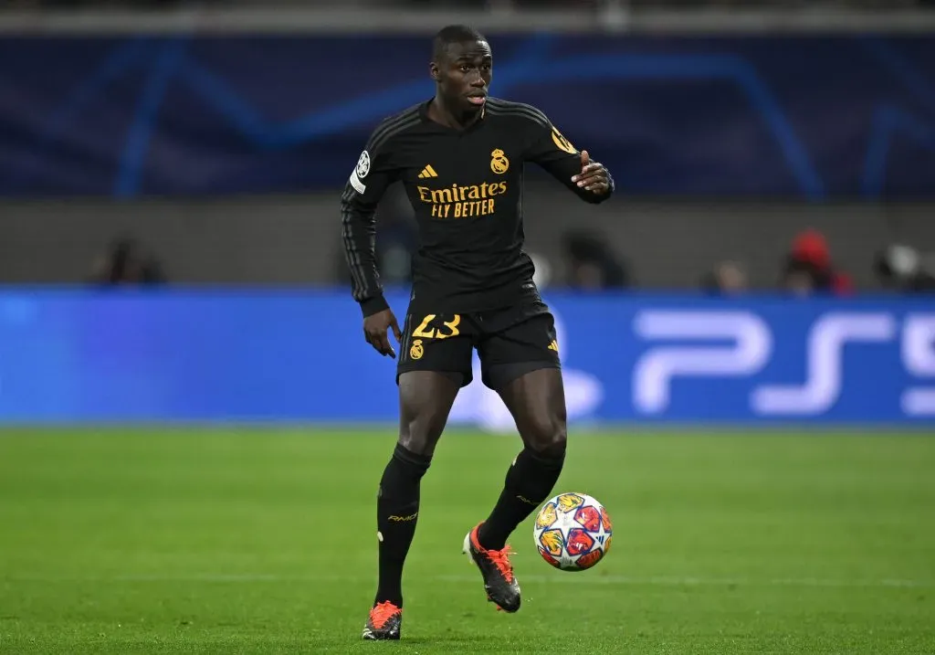 Mendy em ação pelo Real Madrid. (Photo by Stuart Franklin/Getty Images)