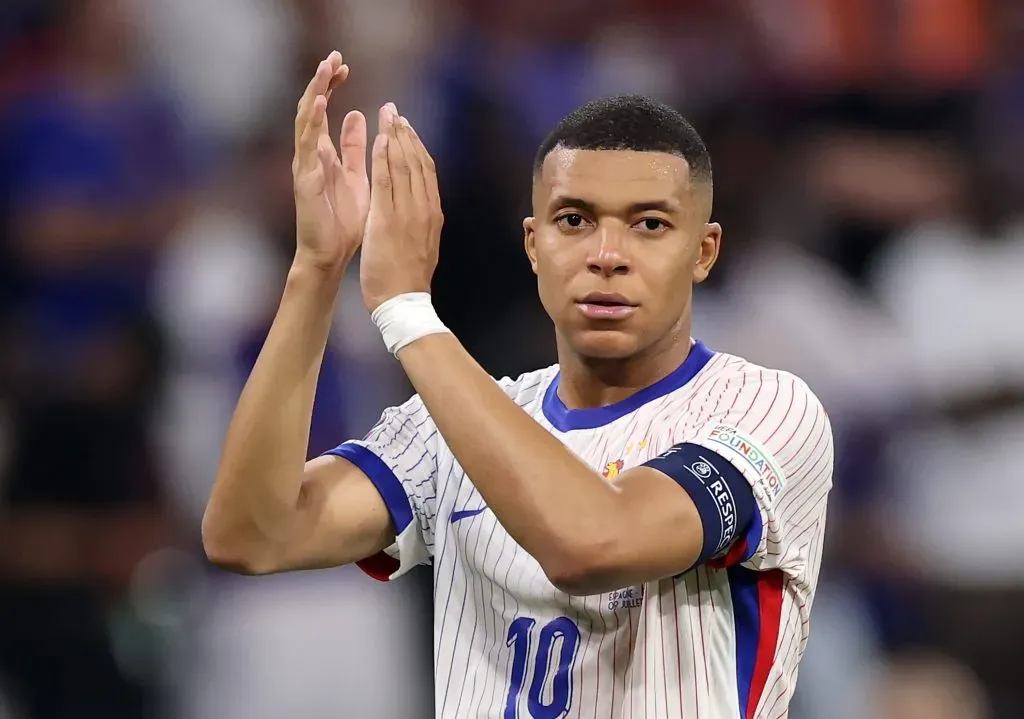 Kylian Mbappé não fez uma boa Eurocopa pela França. (Photo by Alex Grimm/Getty Images)