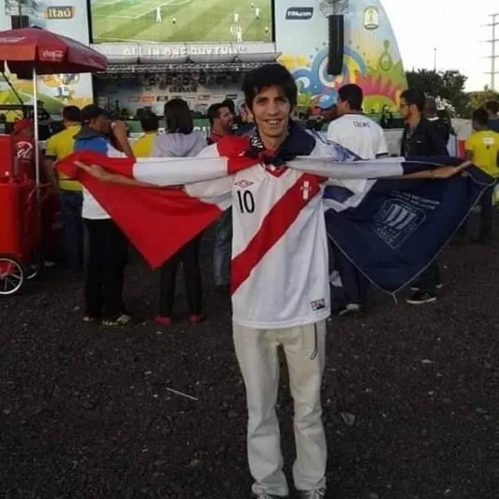 Hinchas en redes sociales publicaron foto de Giancarlo Granda y su pasado. (Foto: Twitter).