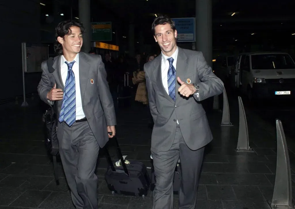 Fernández y Capdevila en 2007 camino a jugar en República Checa por la Copa UEFA | Foto: Imago