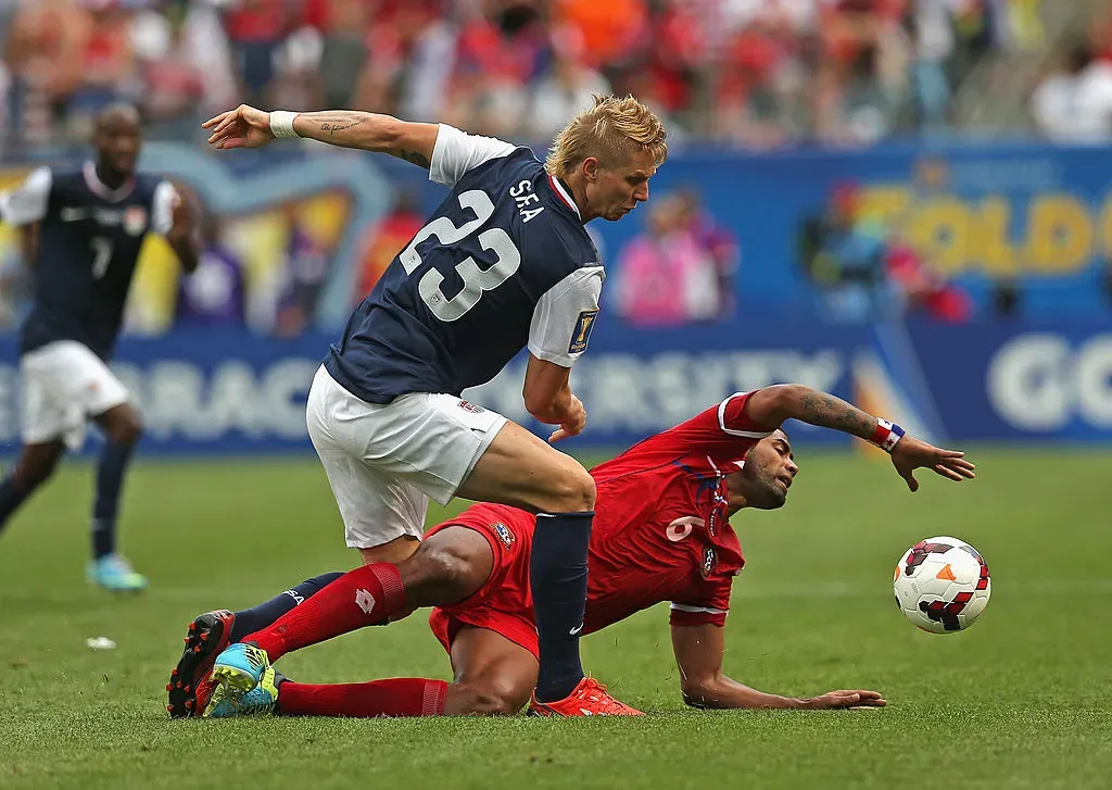 Brek Shea #23 of the United States runs over Gabriel Gomez #6 of Panama during the CONCACAF Gold Cup.(Photo by Jonathan Daniel/Getty Images)