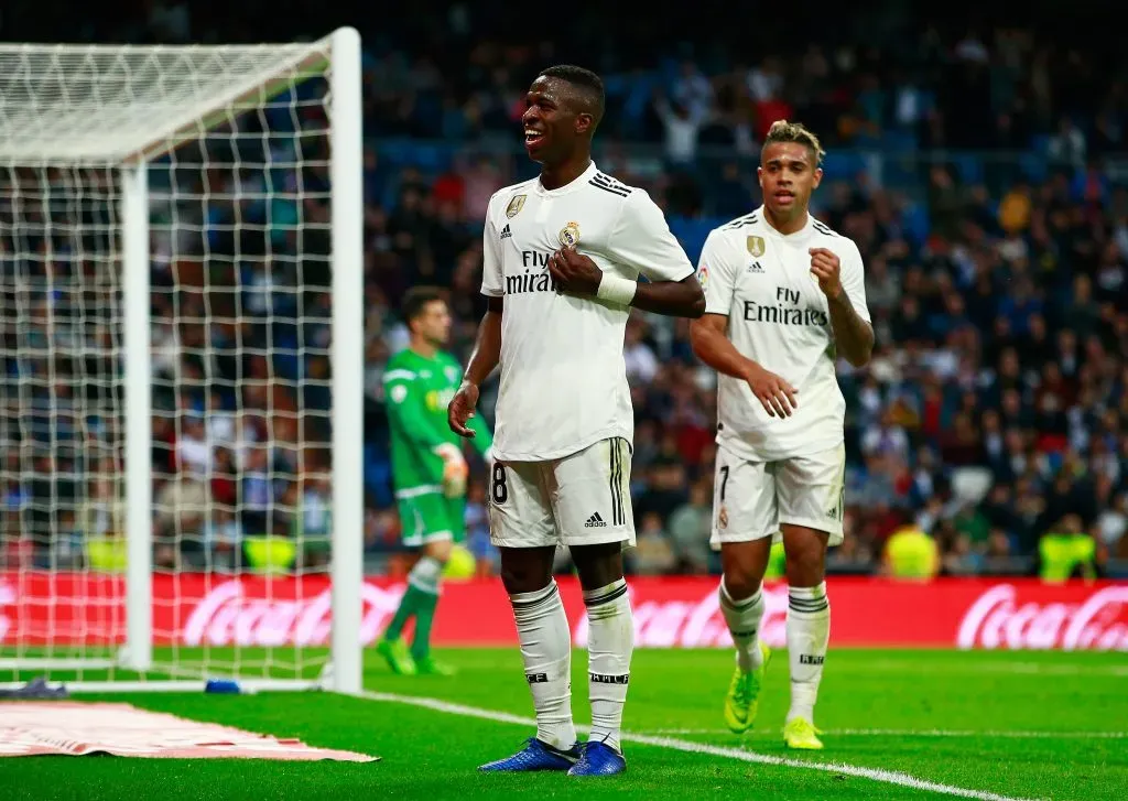 Mariano Díaz ao lado de Vinícius Jr. no Real Madrid. (Foto: Gonzalo Arroyo Moreno/Getty Images)