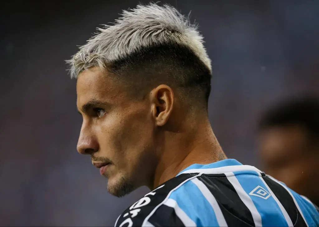 Ferreira em ação no Grêmio – Foto: Pedro H. Tesch/Getty Images
