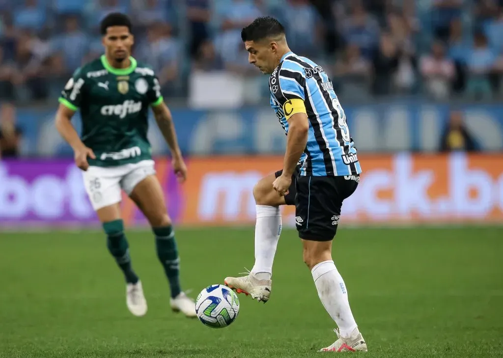 Suárez soma 10 gols e 10 assistências no Brasileirão. (Photo by Pedro H. Tesch/Getty Images)