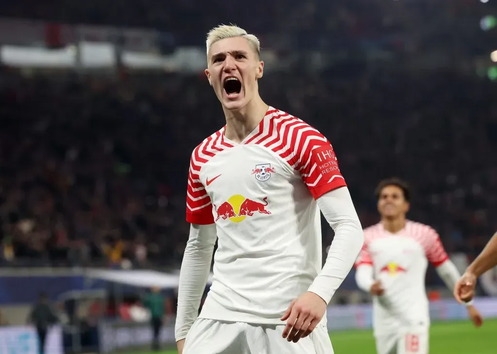 Sesko em campo pelo Leipzig (Photo by Alexander Hassenstein/Getty Images)