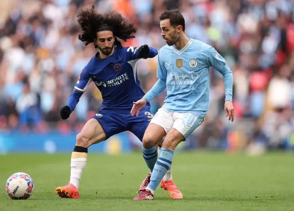 Bernardo em ação pelo City. (Photo by Julian Finney/Getty Images)