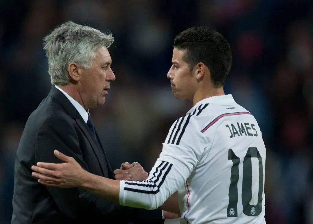 Carlo Ancelotti y James Rodríguez, juntos en el Real Madrid. / Getty Images.