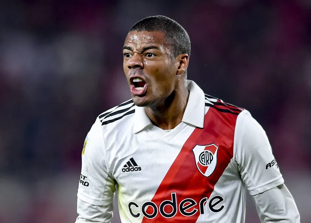 De La Cruz comemorando um gol diante do Instituto (Photo by Marcelo Endelli/Getty Images)