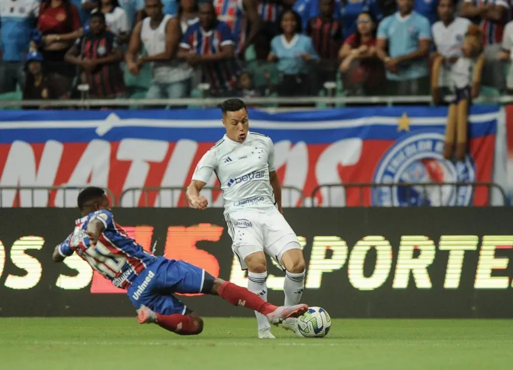 Cruzeiro tem gol anulado no fim e empata com o Bahia em jogo de