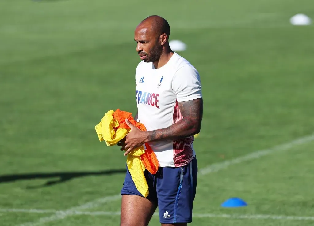 Thierry Henry dirigirá a la selección Sub 23 de Francia en París 2024. Imagen: Getty.