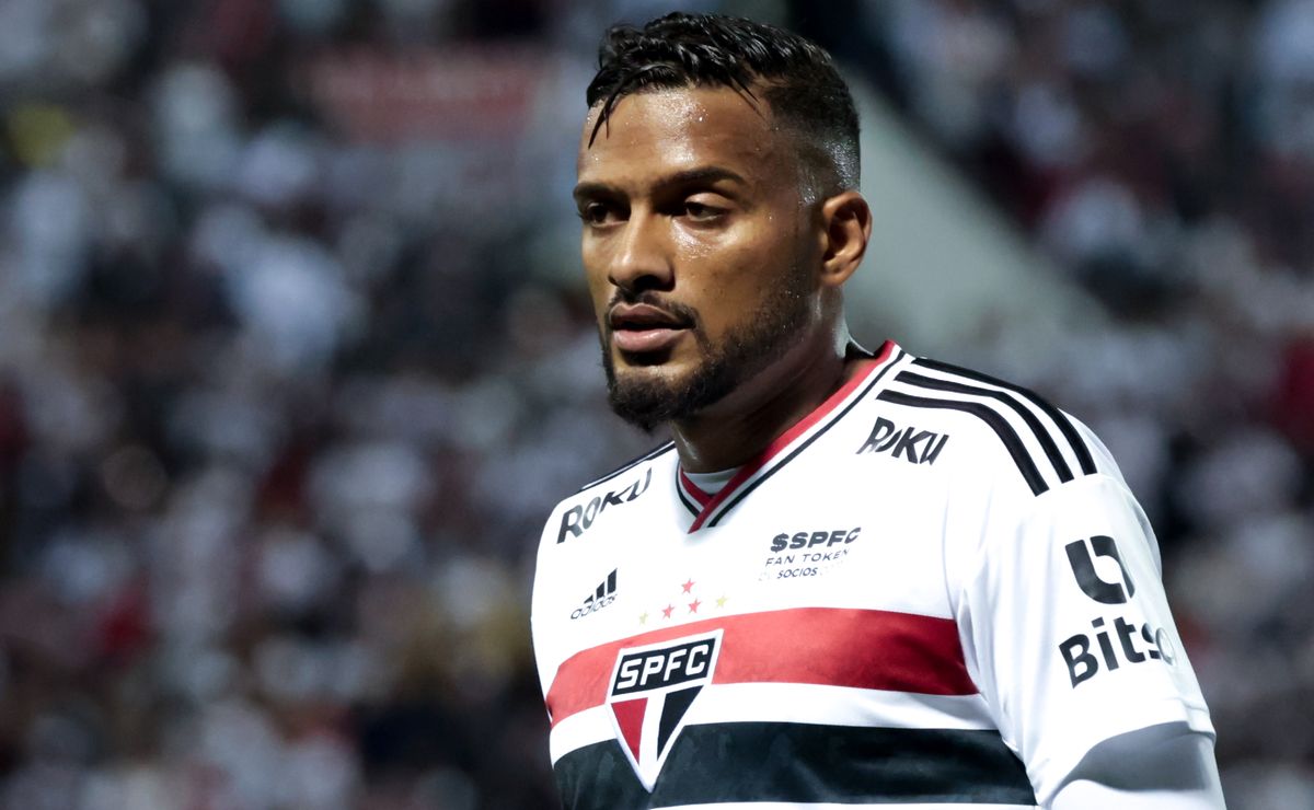 São Paulo FC on X: O lateral-esquerdo Reinaldo, os meias Igor