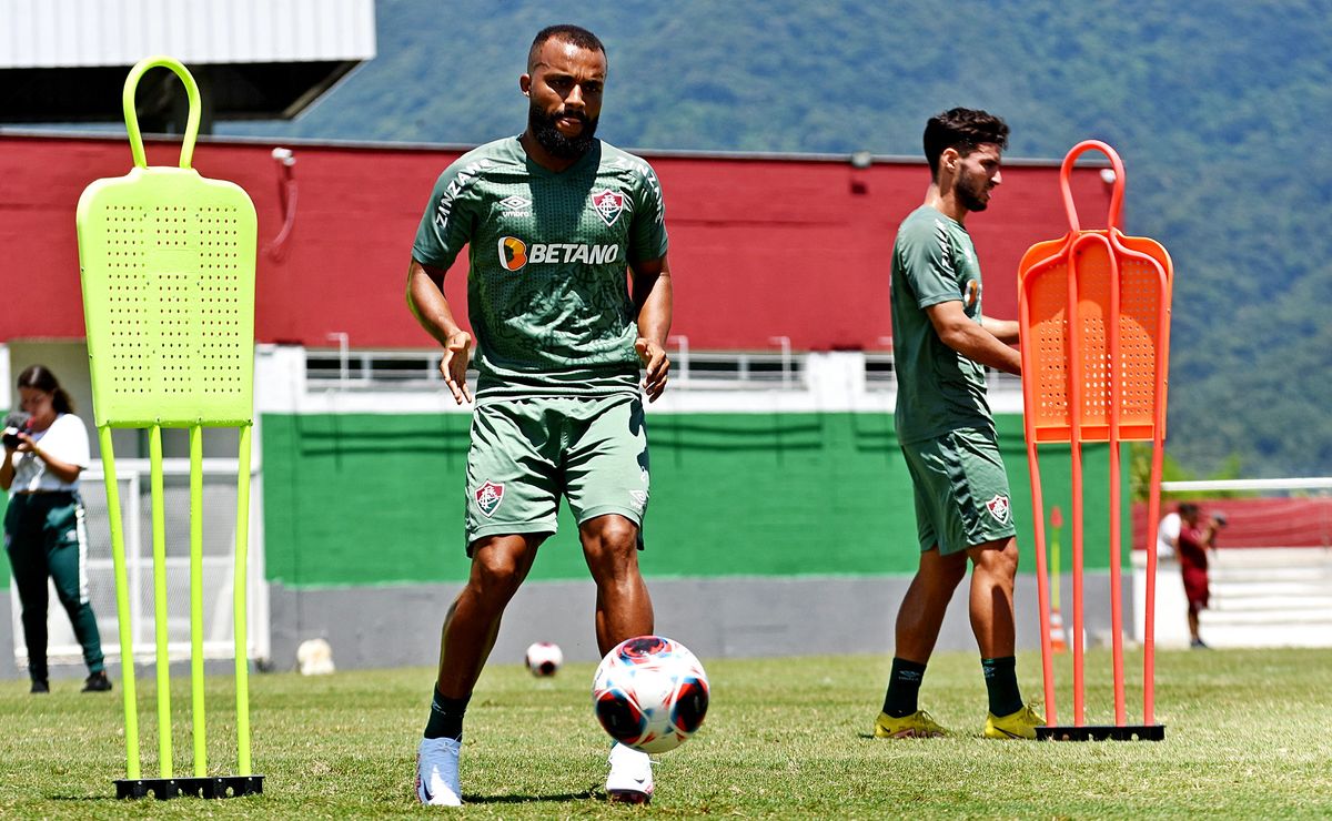 Partida do campeonato do torneio índia x bangladesh com fundo do estádio de  críquete