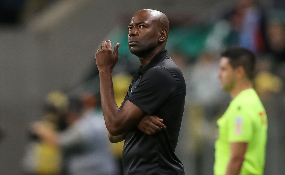 100 confirmado! Cláudio Caçapa abre o jogo e revela quais as CHANCES