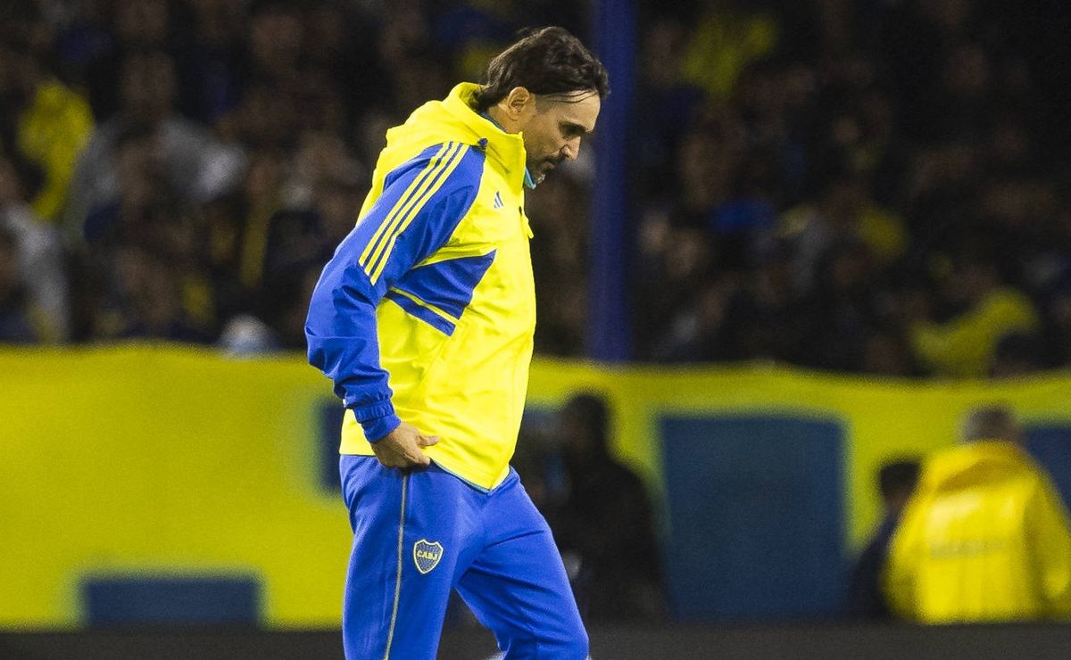 La contundente decisión de Diego Martínez con el plantel de Boca tras la eliminación ante