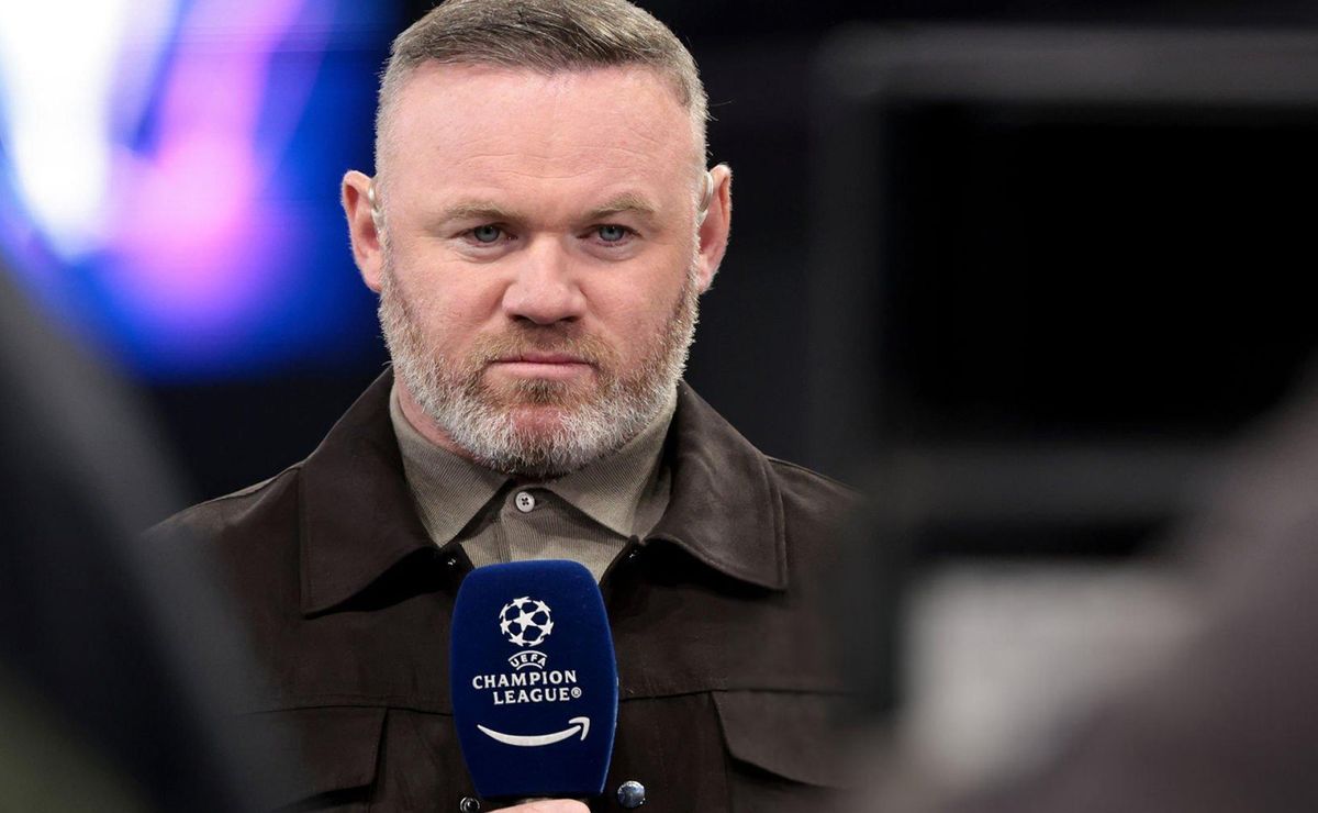 Rooney Blames Referee for Arsenal’s Champions League Loss